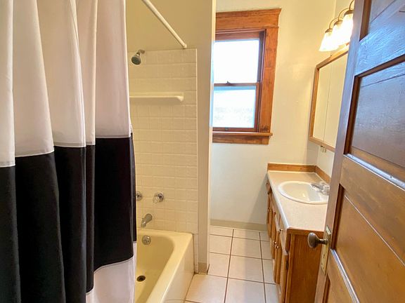 2nd image of 1806 8th Ave #1