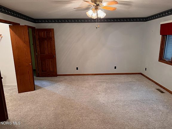 4th image of 226 Greenfield Dr