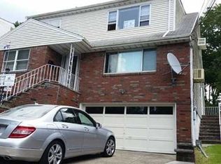 1460 15th St #2, Fort Lee, NJ 07024