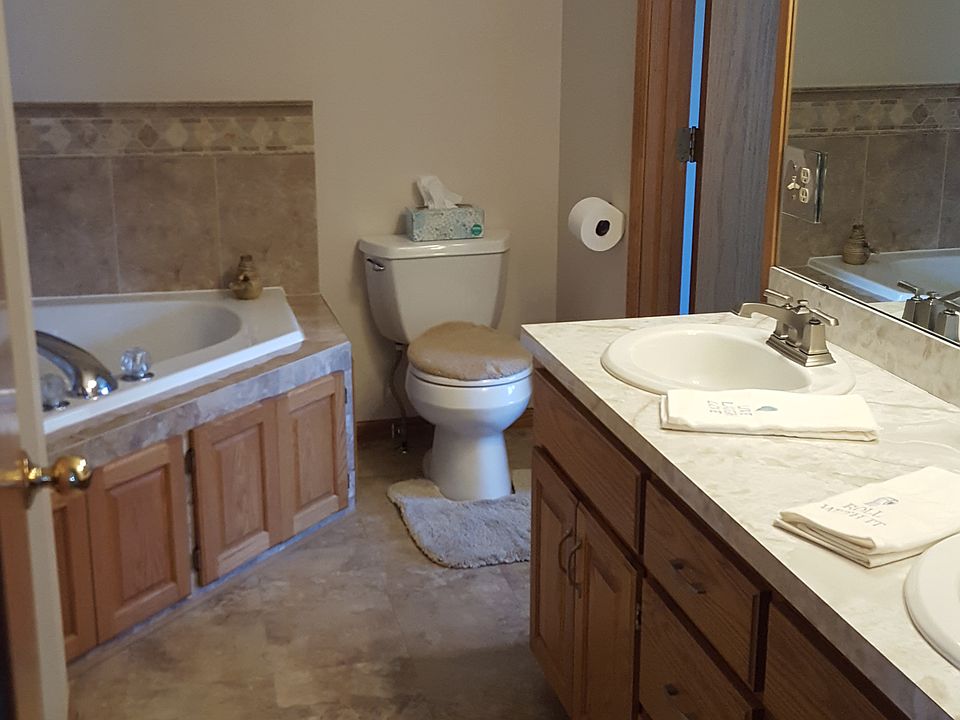 1st image of 329 Linda Ln