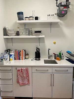 4th image of 455 W 44th St #12