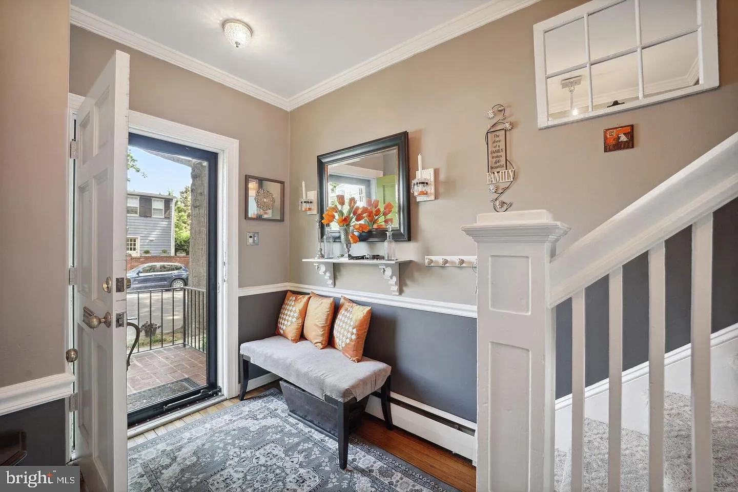 2 bed, 1.5 bath, 1260 sqft, $4,200 — Photo 2