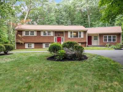 67 Quaker Ln, Bolton, MA, 01740