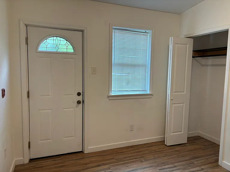 885 Belmont Ave — Photo 17