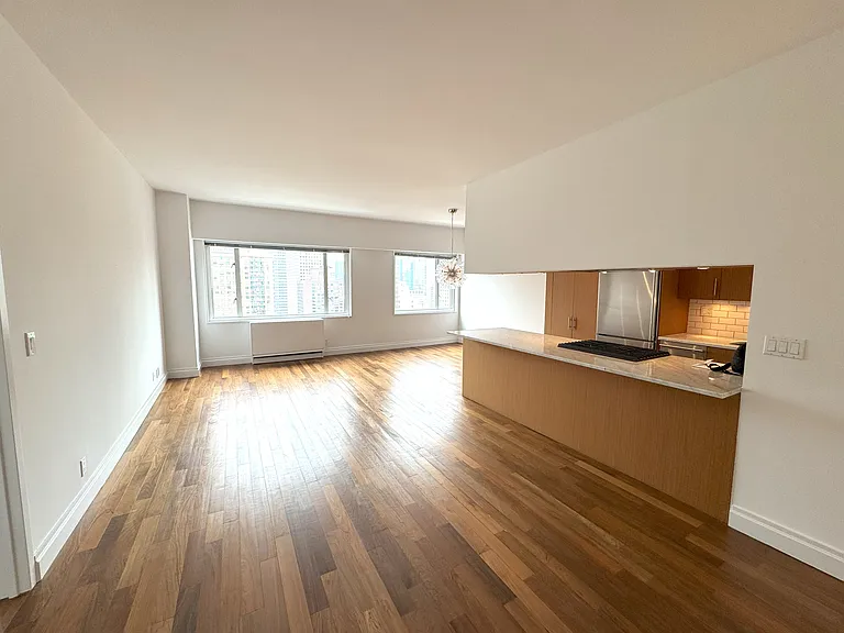 400 E 54th St #31B — Photo 9