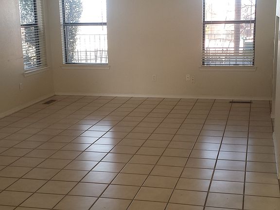 3rd image of 2152 Black Willow Dr NE