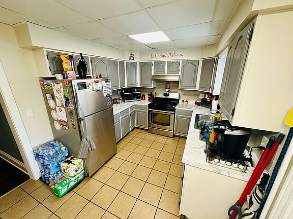 2nd image of 347 Washington St