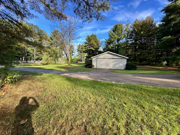 13050 Lincoln Lake Ave NE, Gowen, MI 49326