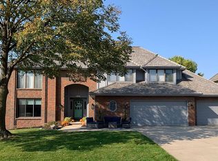 1510 S 152nd Avenue Cir, Omaha, NE 68144