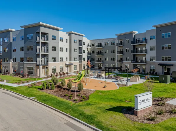 The Flats at Bishop's Woods, 350 Bishops Way, Brookfield, WI 53005