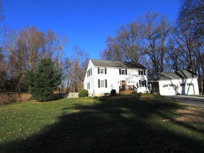 15 Thayer Ln, Red Hook, NY, 12571