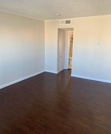 3rd image of 1111 S Casino Center Blvd #5