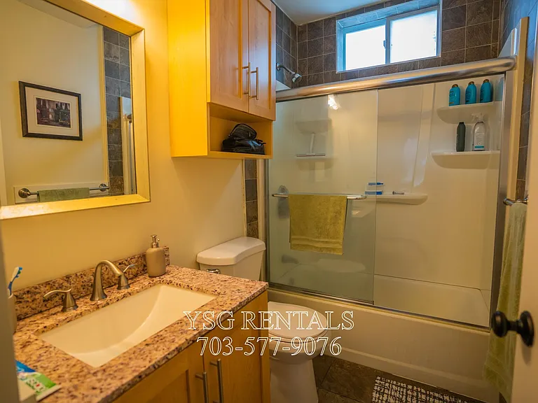 36 Sumner St #1 — Photo 12