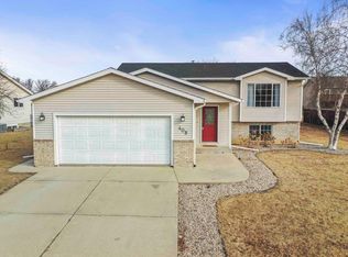 408 10th Ave NE, Kasson, MN 55944