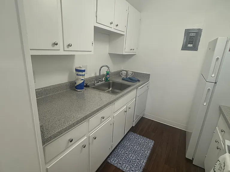 Villa Apartments — Photo 49