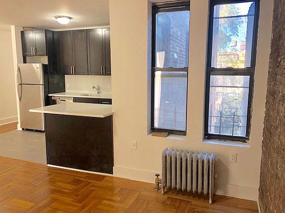 3rd image of 243 Hart St APT 3C
