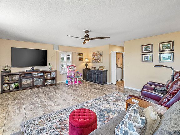 5th image of 2893 Alhambra Dr