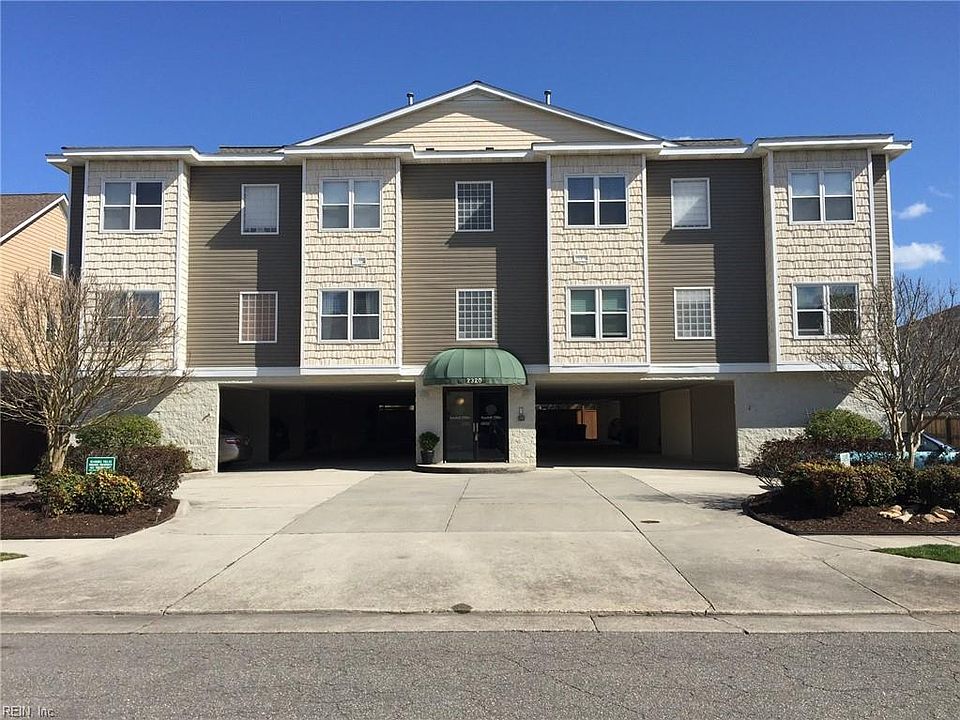 12 unit building w/2 covered car spaces & storage shed on the bay side of Shore Drive