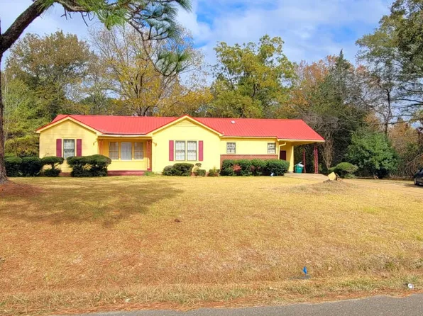 841 N Martin Luther King Dr, Canton, MS 39046