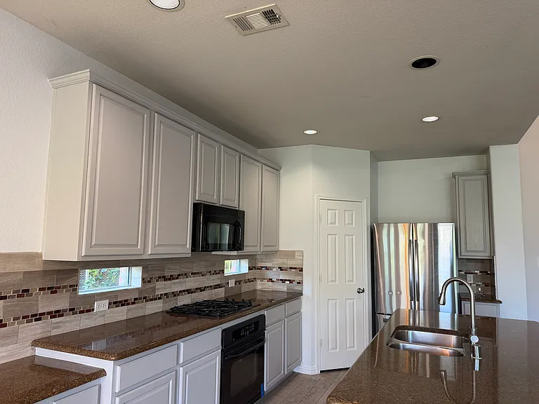 8373 Brightside Ln — Photo 9