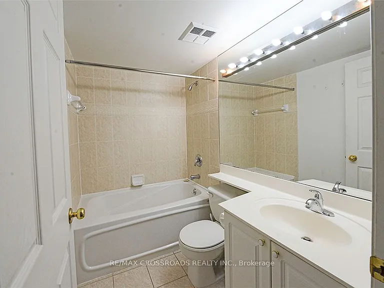 909 Bay St #2604 — Photo 4