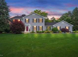 7414 Lacosta Dr, Hudson, OH