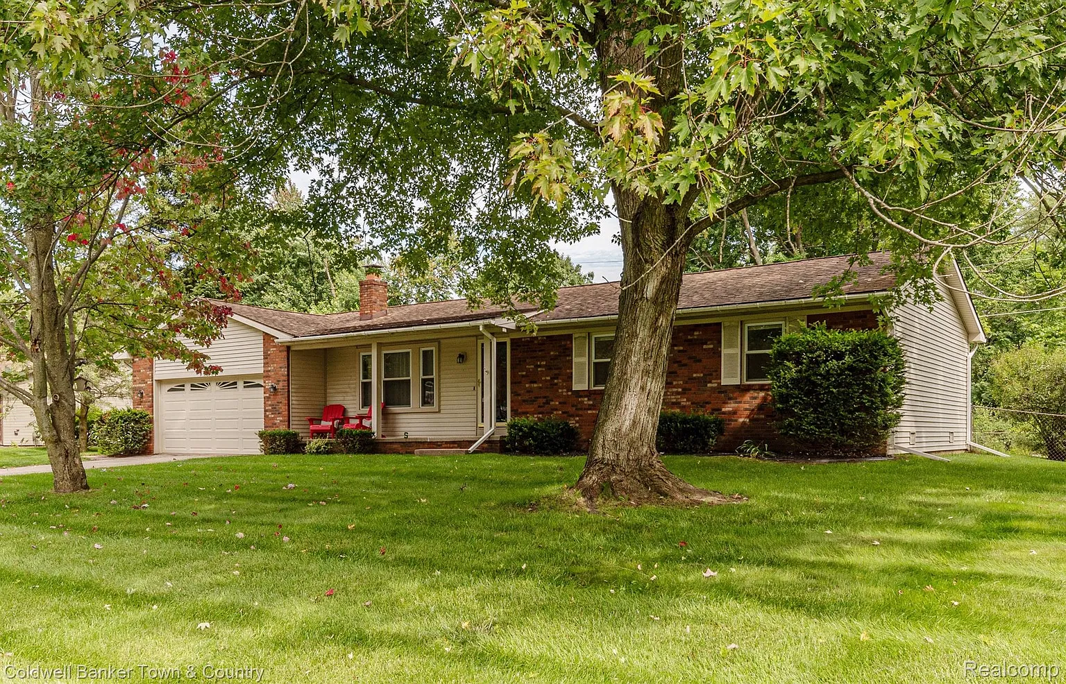 9963 Mevis Dr photo 1