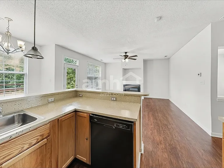 14842 Jerpoint Abby Dr — Photo 4