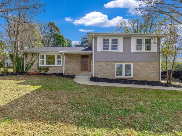 24 N Harbor Dr, Greenville, SC 29611