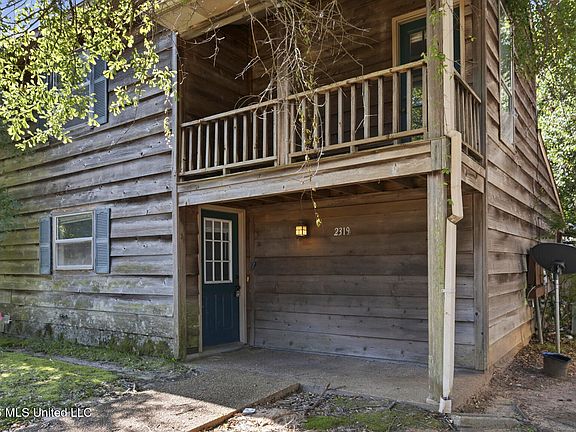 2nd image of 2319 River Oaks Blvd #A