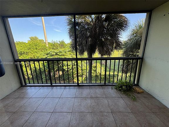 5th image of 10855 SW 112th Ave APT 316