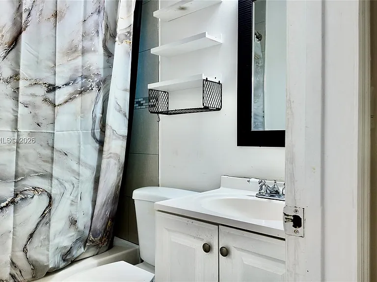 822 Lenox Ave #5 — Photo 9