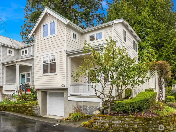 672 Madison Avenue N, Bainbridge Island, WA 98110