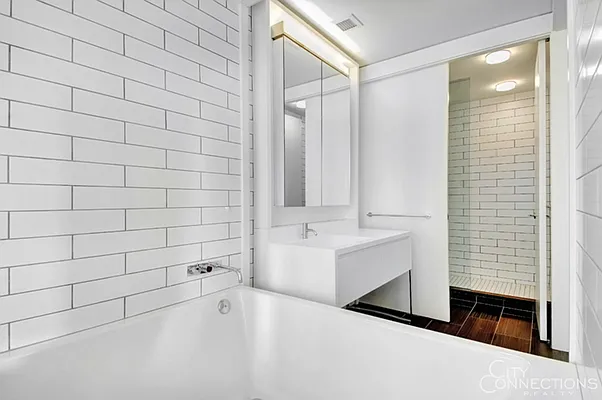 Rented by City Connections Realty | media 39