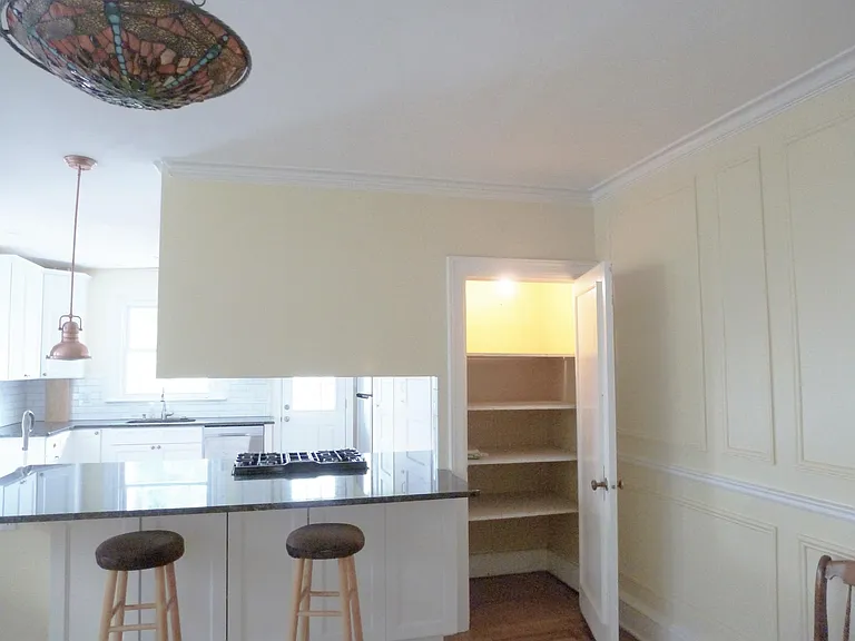 6243 Washington Ave — Photo 5