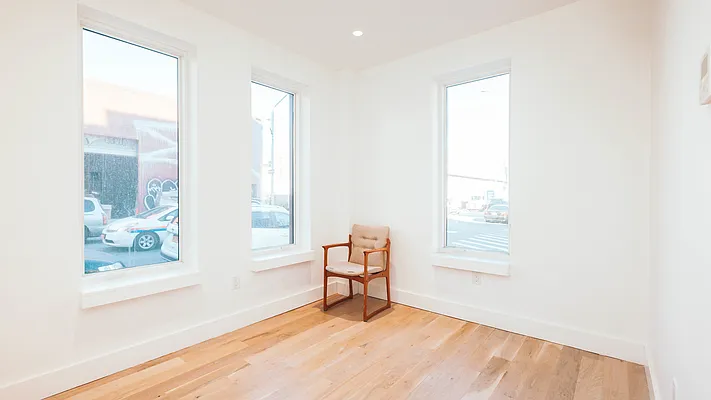 Rented by Nooklyn NYC LLC | media 65