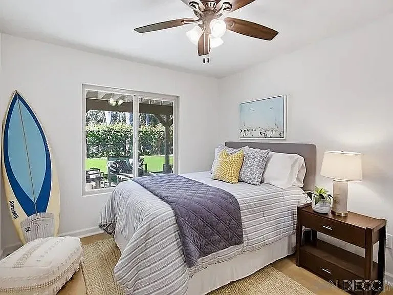 10260 Meadowview Dr — Photo 12