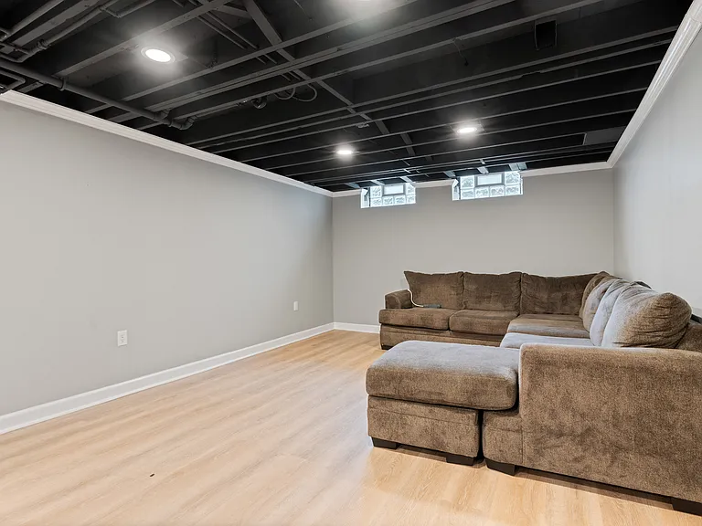 3205 Braddock St — Photo 29