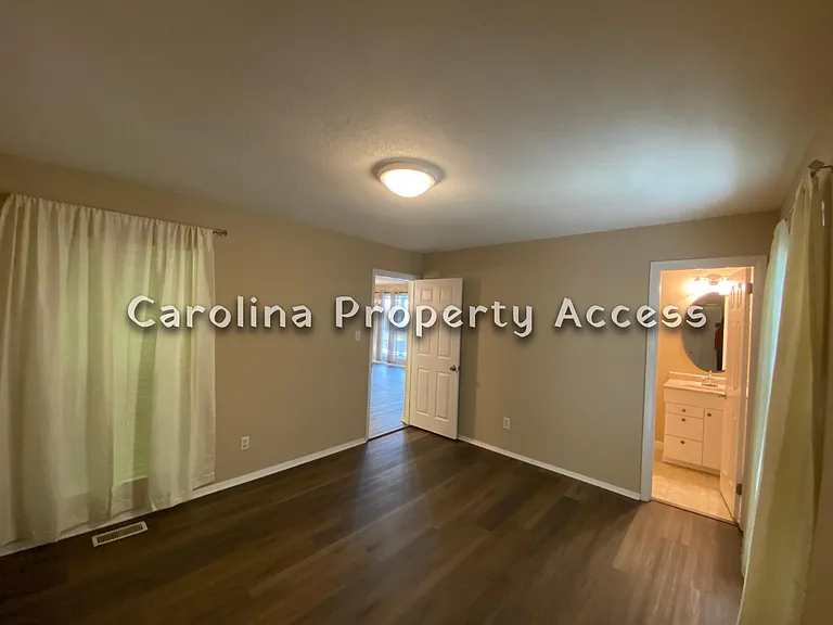 102 Polks Pl — Photo 18