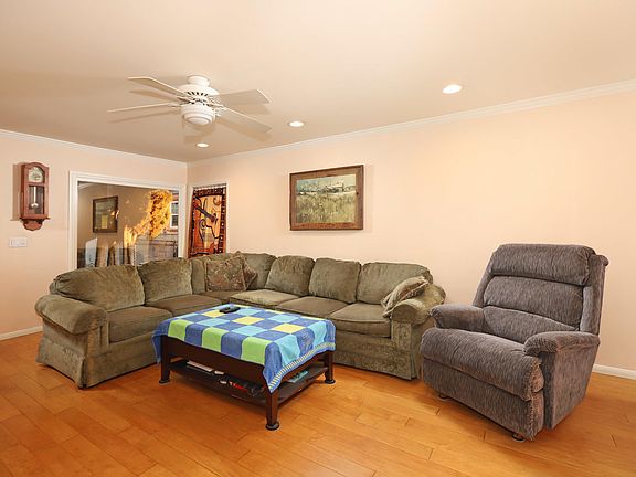 5th image of 10651 Woodward Ave
