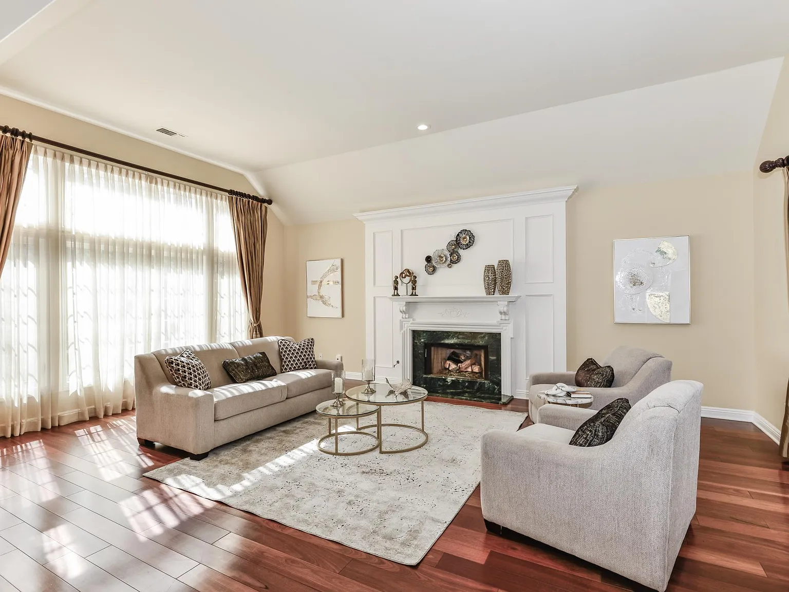 768 Forest Green Dr — Photo 4