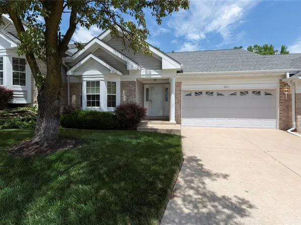 2411 S Lakeridge Ct Unit 17, Lake Saint Louis, MO 63367