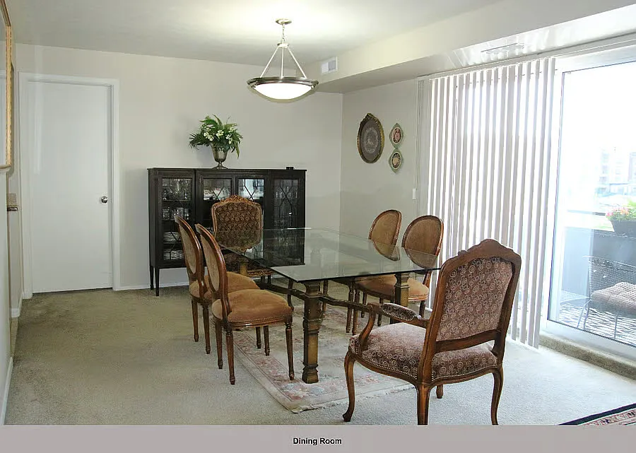 2 bed, $2,300 — Photo 4
