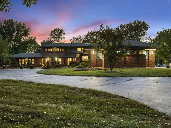 2279 S Inglewood Road, Springfield, MO 65804