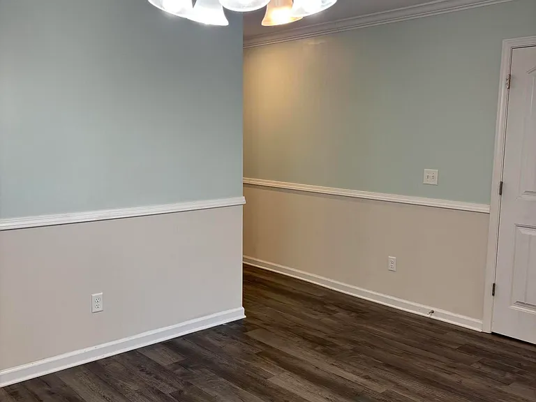 335 Niblick Dr — Photo 13