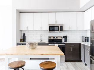 404 Stegman Pkwy #512, Jersey City, NJ 07305