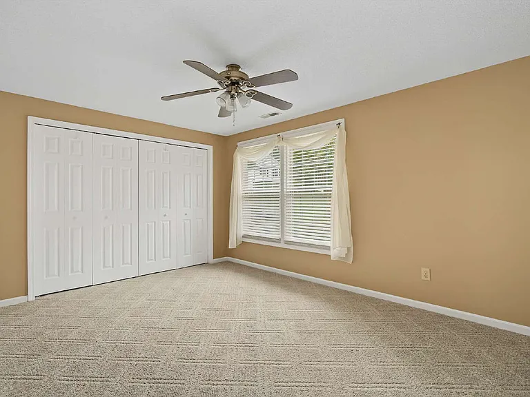 106 Dilworth Ct — Photo 31