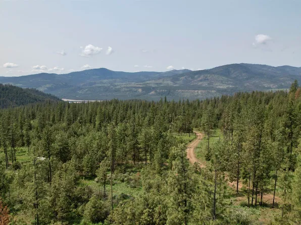 6334 Castle Rock Creek Rd, Fruitland, WA 99129