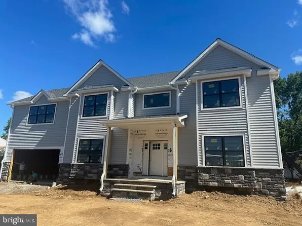 410 Flock Rd, Hamilton, NJ 08619