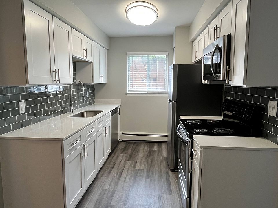 Stephenson House Apartment Rentals Madison Heights, MI Zillow